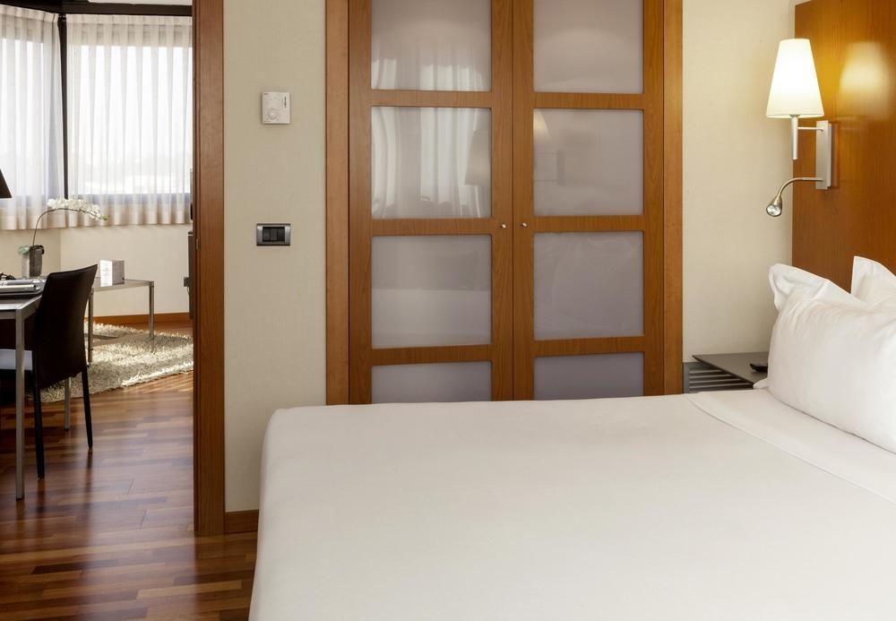 Ac Hotel Genova By Marriott Exterior photo
