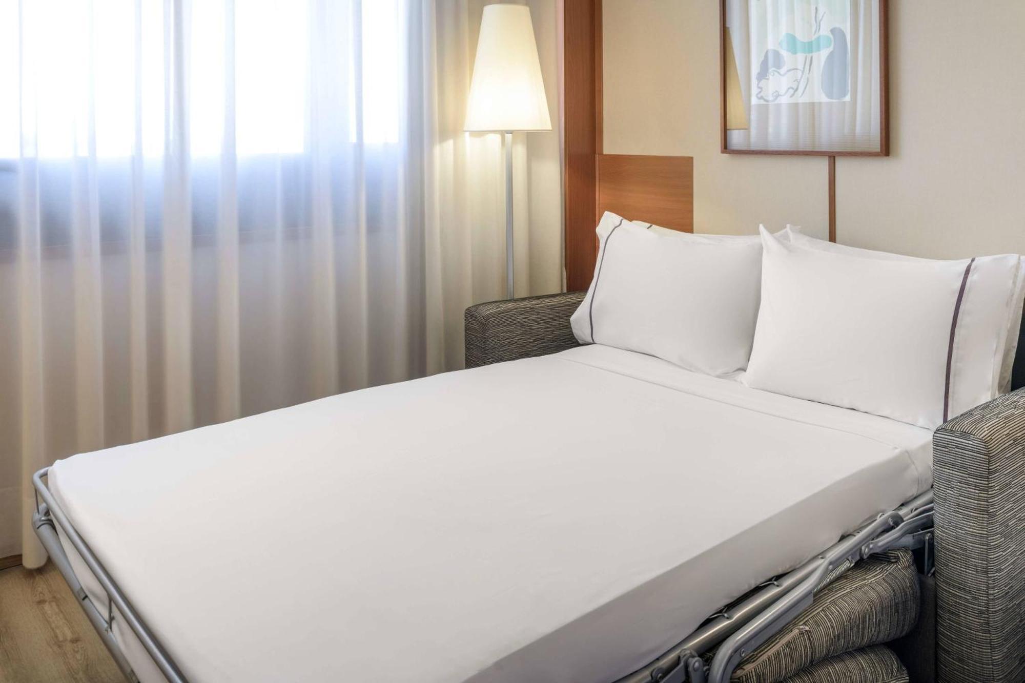 Ac Hotel Genova By Marriott Exterior photo